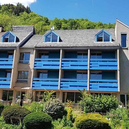 Le Castel Du Cantal Groupe Village Fani Thiezac Экстерьер фото